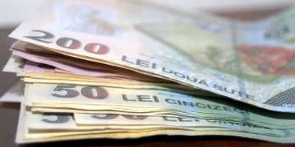 Românii nu-şi pun bani deoparte