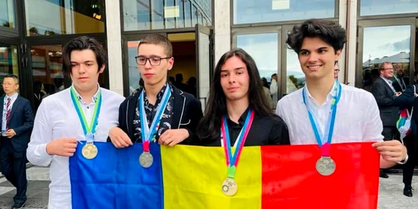 Elevi romani olimpici chimie Facebook jpg