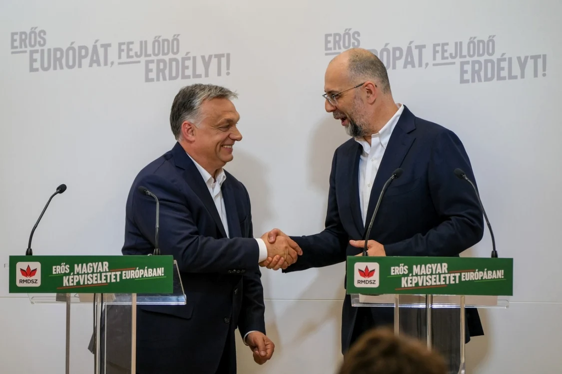Viktor Orban și Kelemen Hunor, la o conferință, în 2019. FOTO Inquam Photos/Raul Stef
