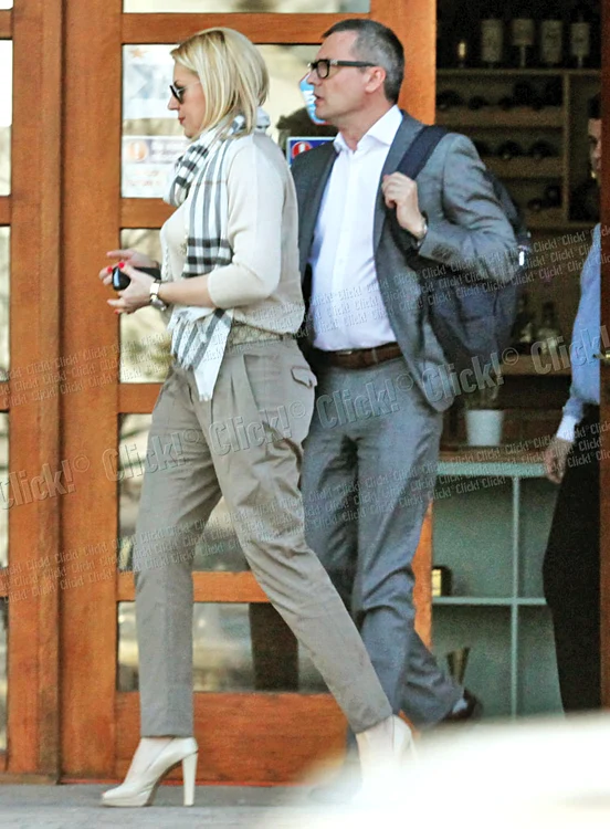 Ioana Dinu şi Brent Valmar au făcut cununia civilă la începutul lunii iunie