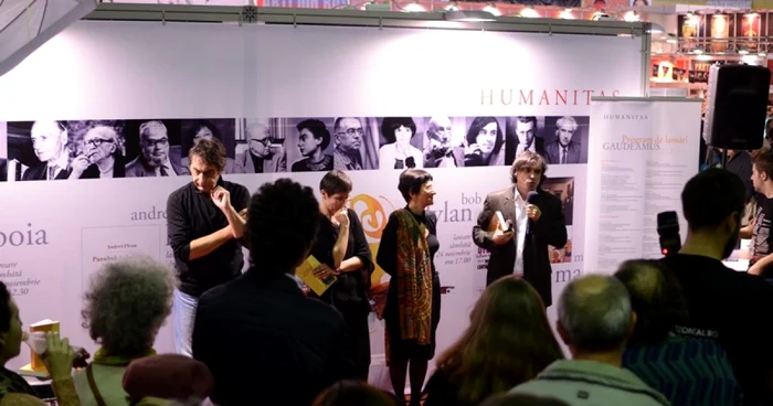 De la stânga la dreapta: Vlad Zografi, Lidia Bodea, Ioana Pârvulescu şi Mircea Cărtărescu FOTO: adevarul.ro/Corina Zorzor