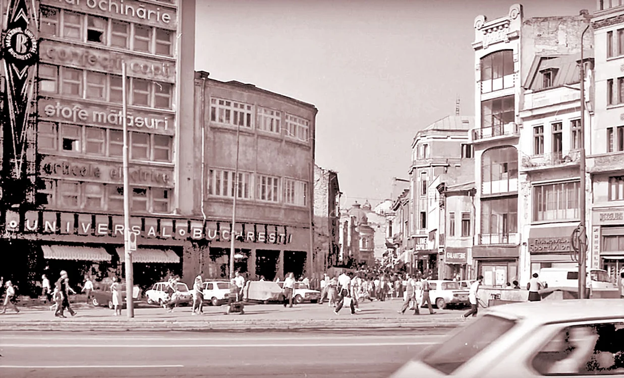 După Revoluţie, magazinul a devenit o ruină