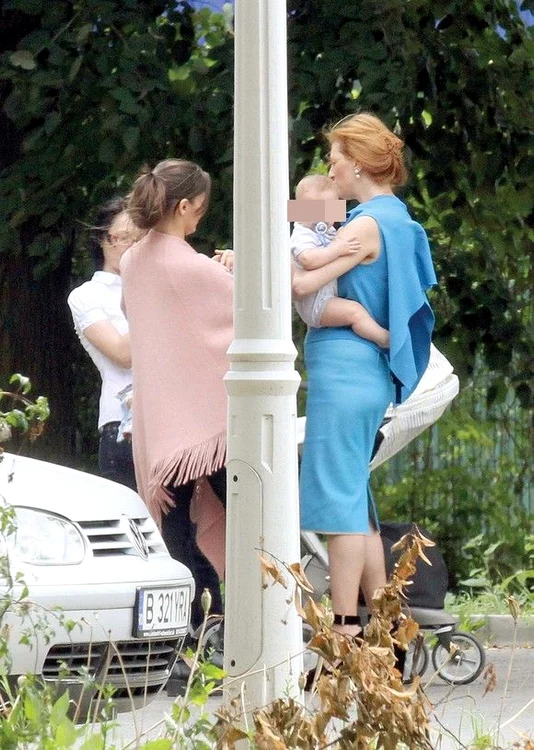 
    EBa și-a „recuperat”  silueta după  a doua naștere  