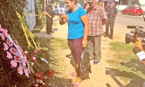 Statui ale deznădejdii: mama şi bunicul Luizei jpeg