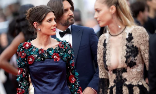 Charlotte Casairaghi, soțul său, Dimitri Rassam și Beatrice Borromeo, la Cannes 2023, Profimedia (2) jpg