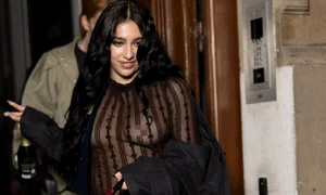 lourdes leon fara sutien paris profimedia jpg