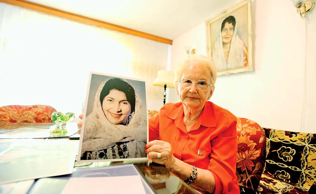 
    Ioana Lătărețu  are casa plină cu  fotografii ale  celebrei sale soacreFoto: Dorin Constanda   