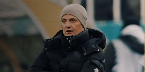 razvan lucescu fb paok jpg