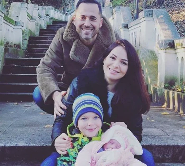 Deea și Dinu Maxer au devenit recent și părinți de fetiță