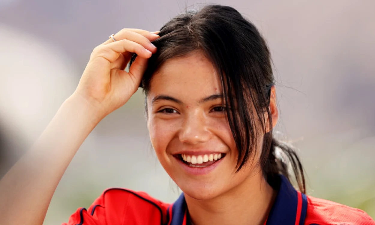 Ema Răducanu  a fost desemnată personalitatea sportivă a anului în Marea Britanie.