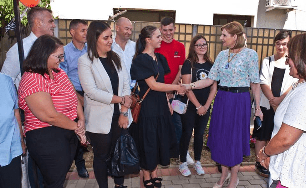 Pompier din Călărași, la dineu cu Principesa Maria. A fost inaugurat un nou cămin pentru copiii aflați în dificultate