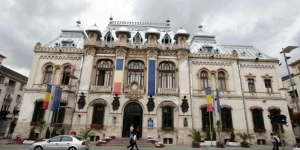 Curtea de Conturi a descoperit numeroase nereguli la Primăria Craiova