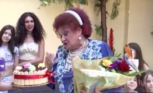 2elena merisoreanu zi de nastere png