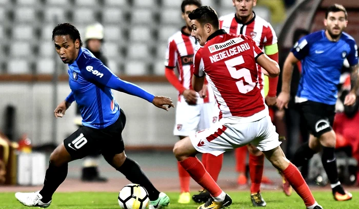 Eric de Oliveira (stânga) a jucat cea mai mare parte a carierei în România (FOTO: Sportpictures)