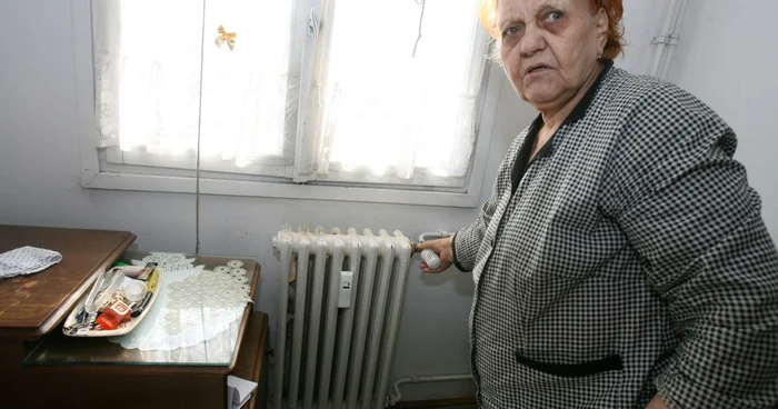 Chiar dacă vor primi ajutor de încălzire, pensionarii tot vor ţine aproape închise robinetele caloriferelor