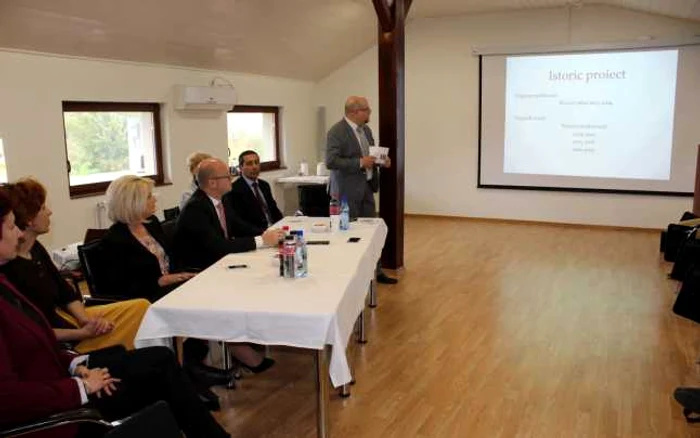 Rezultatele celor trei ani de consultaţii au fost prezentate într-o conferinţă de presă-foto: Adrian Caraba