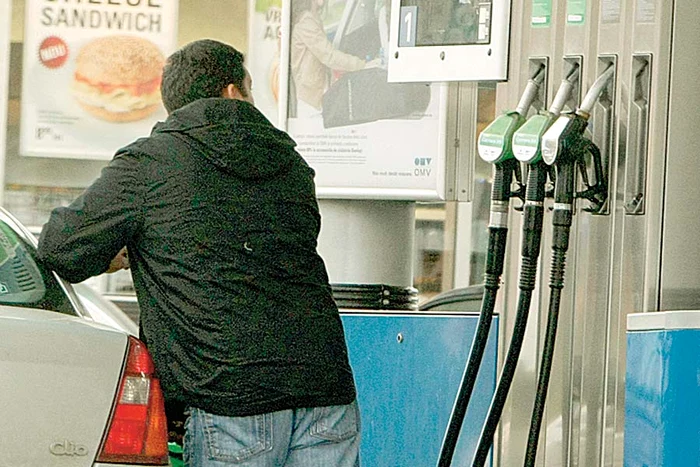 Degeaba a crescut  salariul minim,  la 1 ianuarie, că nu  ne alegem cu  nimic în plus  în portofele (Foto: Shutterstock)