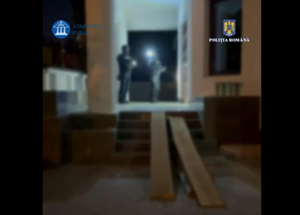 Polițiștii au efectuat patru percheziții în acest caz. Captură video DGPMB