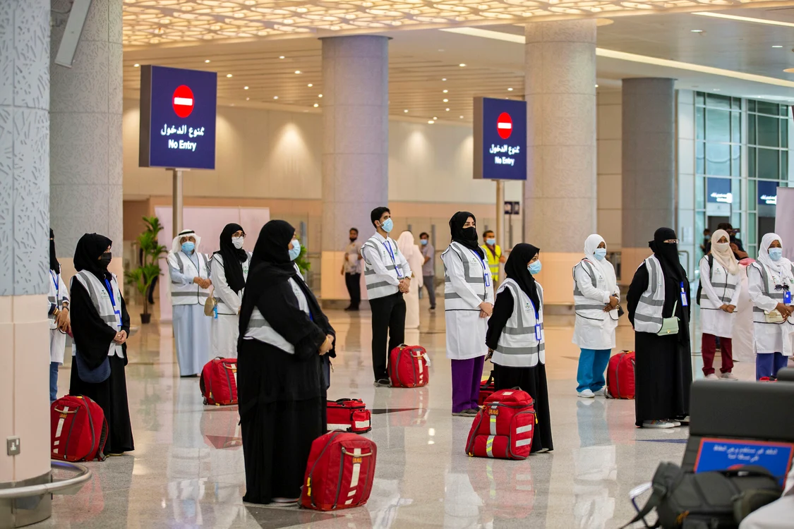 Autorităţile saudite  îi testează pe toţi  pelerinii ajunşi la Hajj