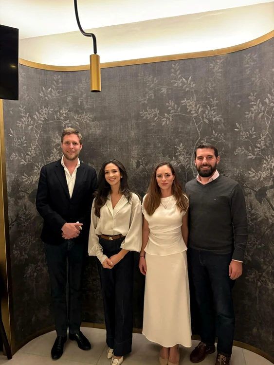 Nicolae și Alina ai României în Tirana foto Facebook jpg