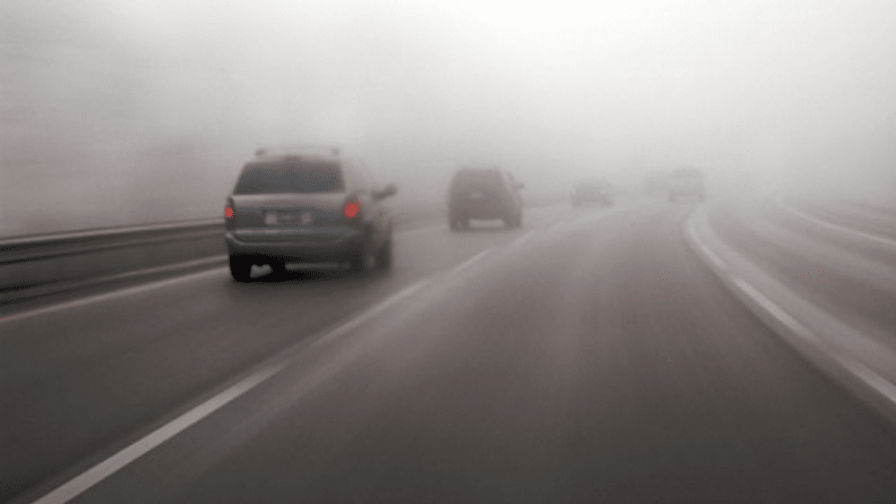 Cod Galben de ceață și polei în Olt. În zona Balș, vizibilitatea scade sub 50 metri