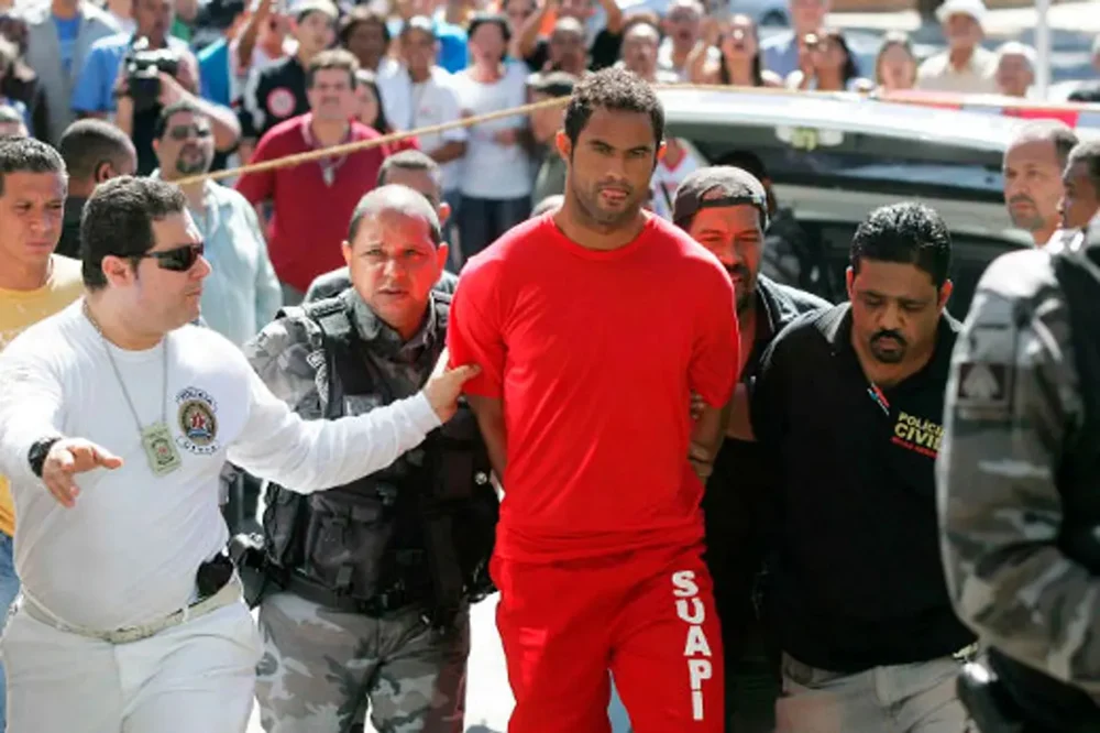 Fotbalistul care și-a tranșat iubita și a aruncat-o la câini a semnat cu o echipă care are în lot patru jucători acuzați de viol