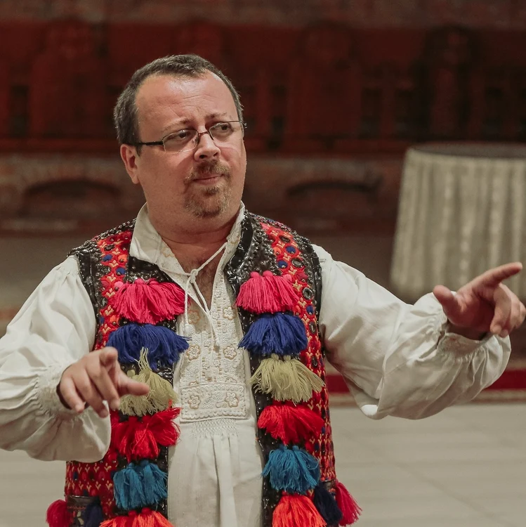 Profesorul de religie Cosmin Vasile Lăuran. Foto Facebook