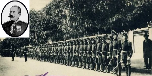 Garda de onoare a Regimentului 11 Siret FOTO carte poştală din colecţia Bibliotecii VA Urechia