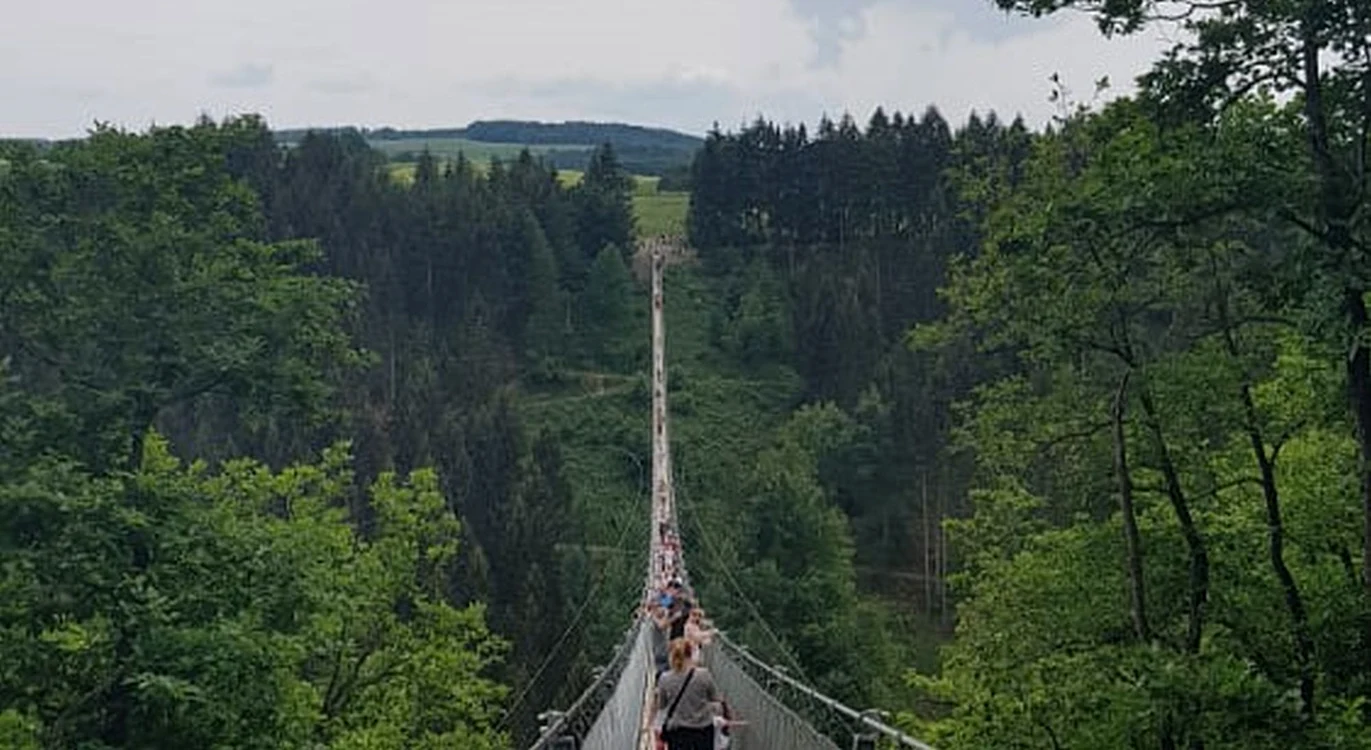 Sătucul din România în care se va ridica cel mai înalt pod din Europa / foto: Facebook