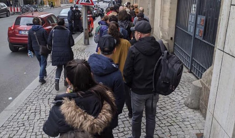 Mai avem o țară: România de afară. Ce spun sociologii despre faptul că 70% dintre români au rude în străinătate