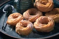 Gogosele spaniole  Cum sa faci cele mai bune churros  Sursa foto shutterstock 2009842307 jpg