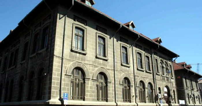 Colegiul Mircea cel Bătrân