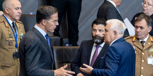 Reuniunea miniștrilor apărării din țările membre ale NATO (NATO Defence Ministers Meeting) jpg