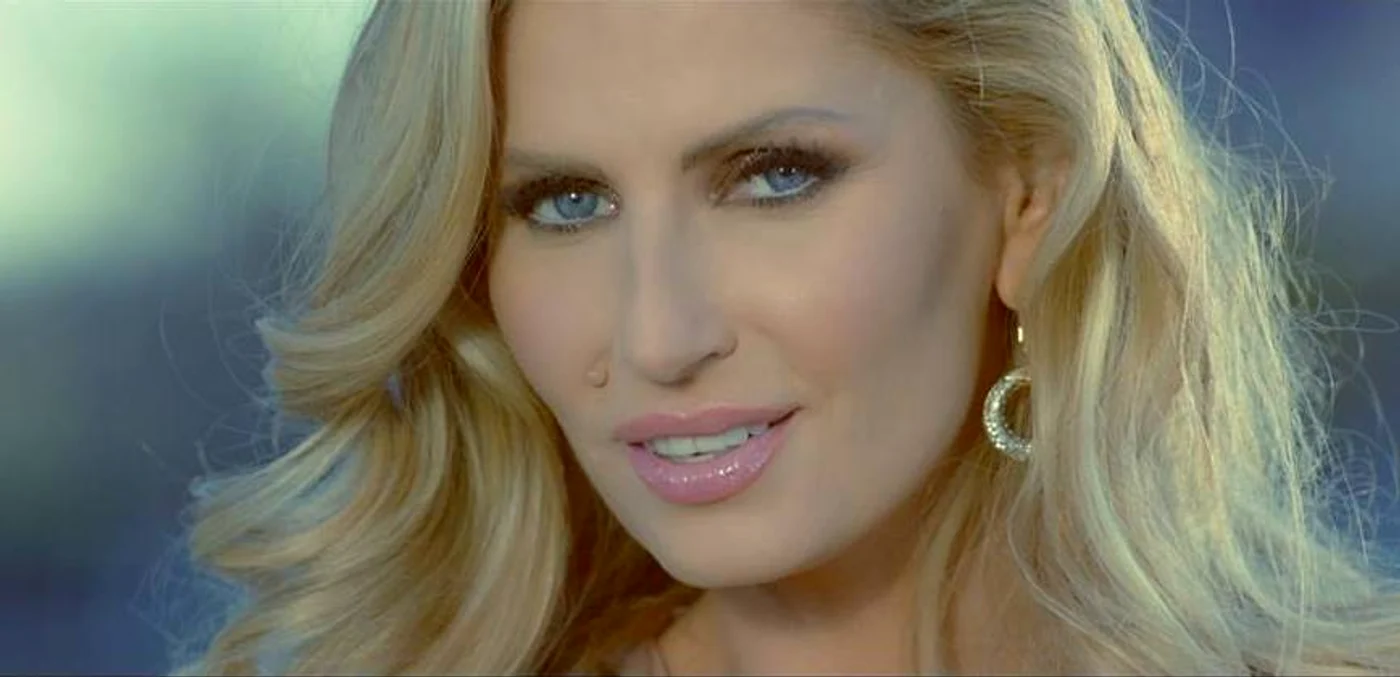 
    Andreea Bănică  