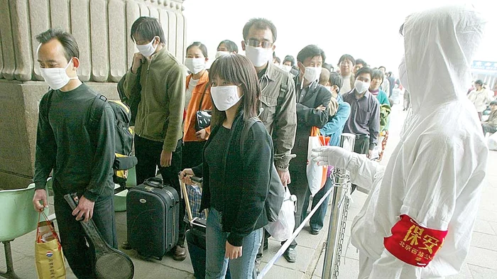 Sindromul Respirator Acut Sever (SARS) a izbucnit în 2003 în sudul Chinei