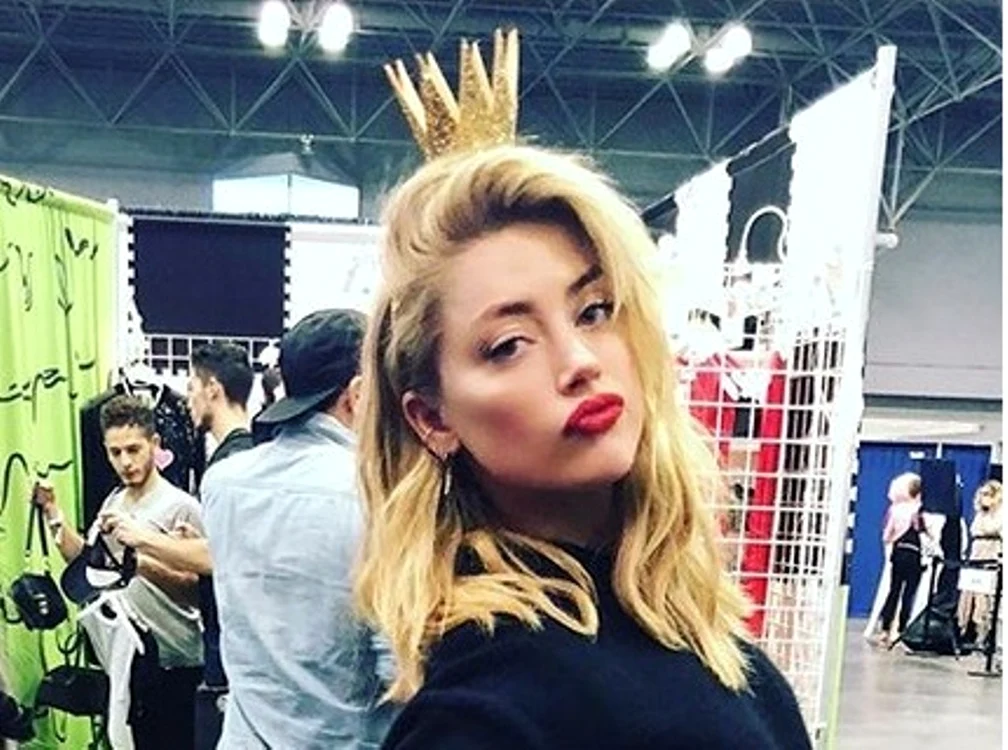 Amber Heard spune că a fost atrasă numai de bărbaţii care nu trebuie, dar are gusturi mai bune la femeiFoto: Instagram