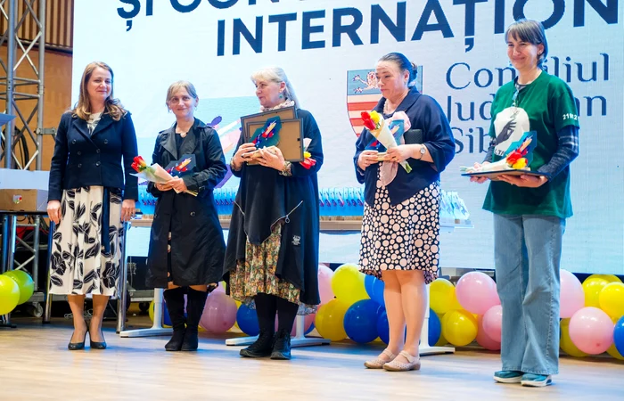 Gala Performanței de la Sibiu - profesori premiați Foto CJ Sibiu Facebook