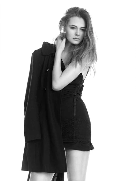 Oana Vîrlan, fotomodel.