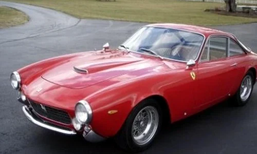 Un Ferrari deţinut de John Lennon va fi vândut la licitaţie jpeg
