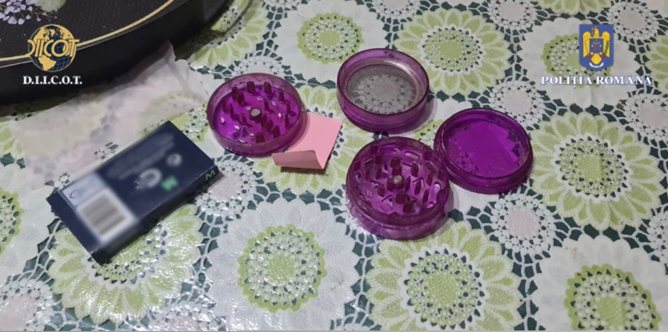 Descoperiri șocante în Dâmbovița: Percheziții în 4 localități, droguri luate „pe datorie”. VIDEO