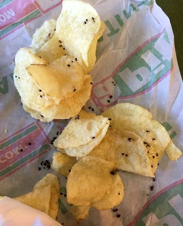 Chips-urle conțineau furnici moarte, nu piper