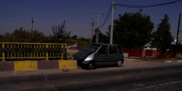 Foto Adevărul/Şoferul de 95 de ani a intrat cu maşina într-un cap de pod 