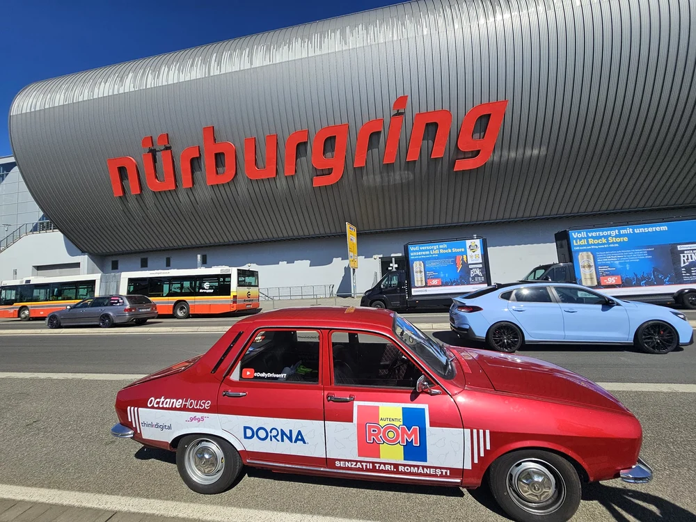 Dacia 1300 pe circuitul de l aNürburgring. FOTO dailydriven.ro