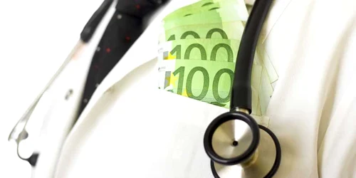 Doctorul a fost prins în flagrant în timp ce primea 1.000 de euro