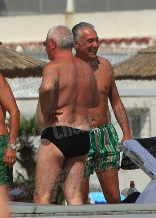 Mitică Dragomir îşi face concediul pe litoralul românesc