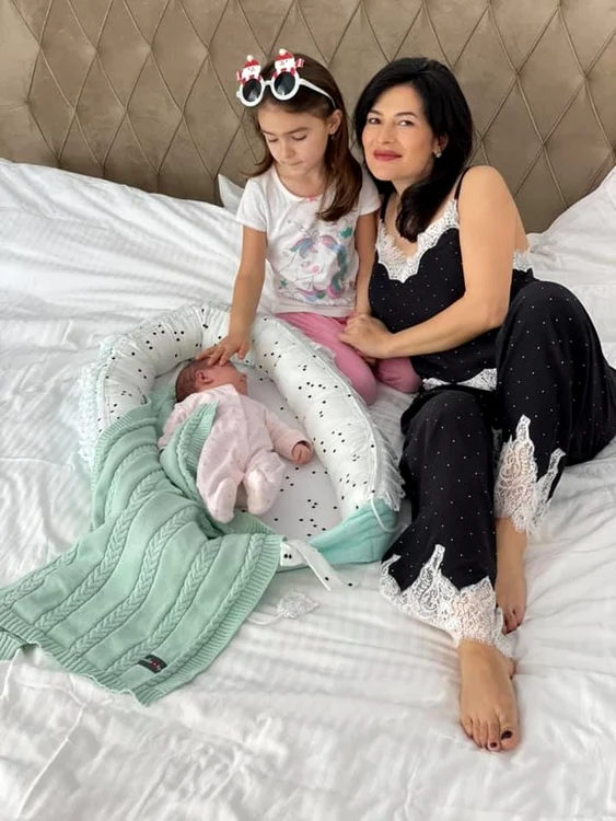 
    Olguța Berbec mai are o fetiță în vârstă de 4 ani  