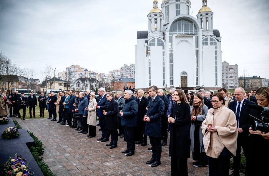 Patru ani de la masacrul de la Bucea. Lideri europeni, la Kiev pentru comemorarea victimelor. Oana Țoiu: „Nu ar trebui să se mai repete niciodată”
