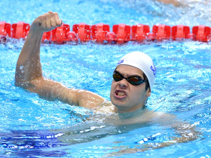 
    Robert GlințăFoto: sportpictures.eu  
