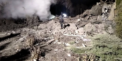 O maternitate din Zaporojie, Ucraina a fost bombardată FOTO Twitter jpg