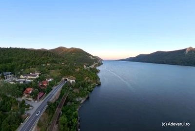 Dunărea la Porțile de Fier  Foto Daniel Guță ADEVĂRUL (2) jpg